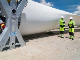 Wind Turbine Tech Jobs: 2025-2026 Industry Outlook