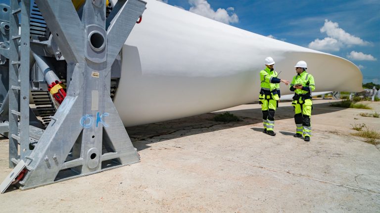 Wind Turbine Tech Jobs: 2025-2026 Industry Outlook